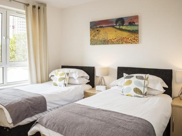The Rose Suite Woking Habitación foto